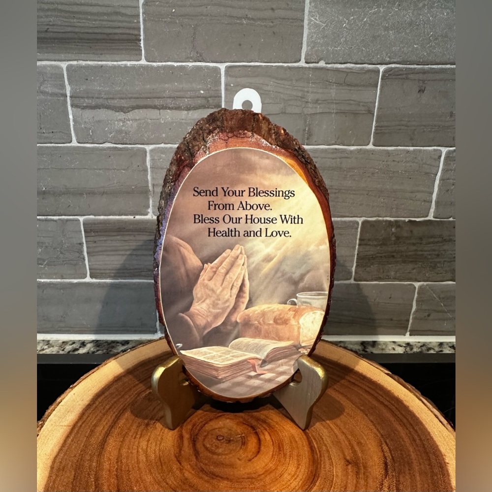 Vintage 80’s Wood Slice Religious Praying Hands Wall Hanging Prayer 8.5” x 5.25” - Picture 2 of 8